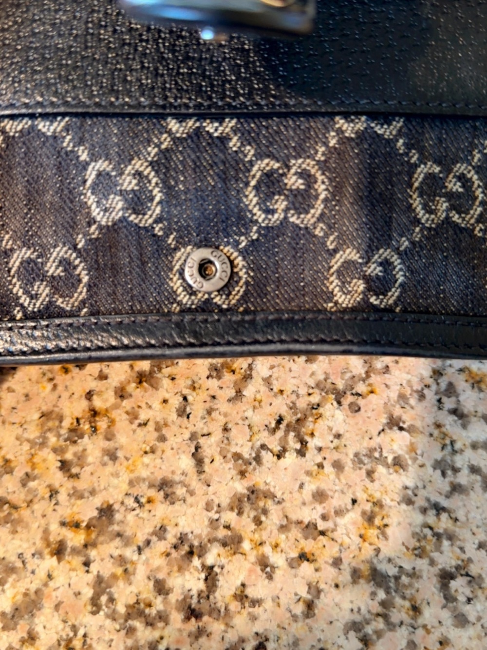Gucci Black Leather Mini Wallet with Silver Stud Detail - Picture 2 of 7